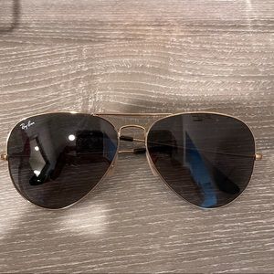 Classic Gold Ray Ban Aviator Sunglasses